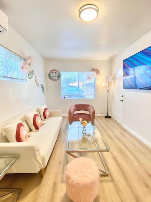 Pink Cozy House 2 Bedrooms Rosemead Exterior photo