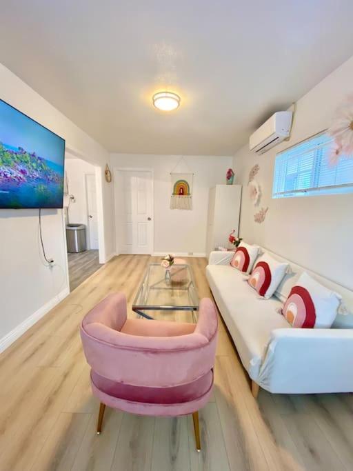 Pink Cozy House 2 Bedrooms Rosemead Exterior photo