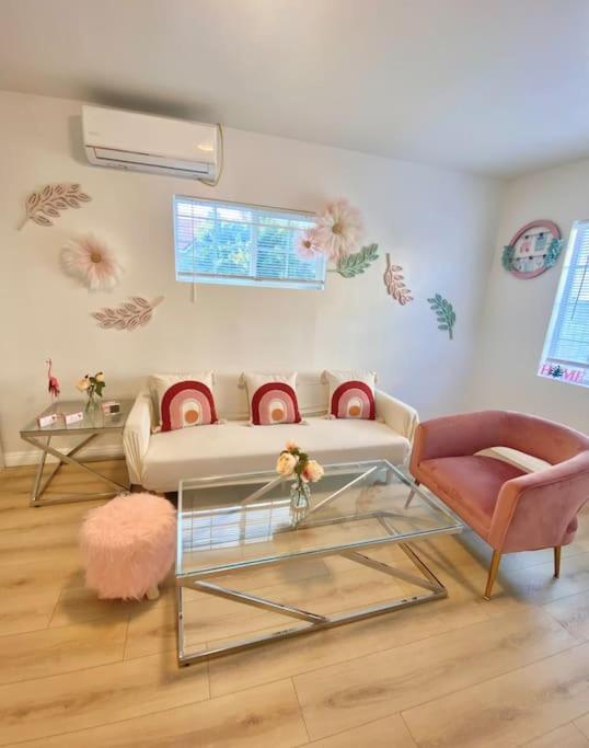Pink Cozy House 2 Bedrooms Rosemead Exterior photo