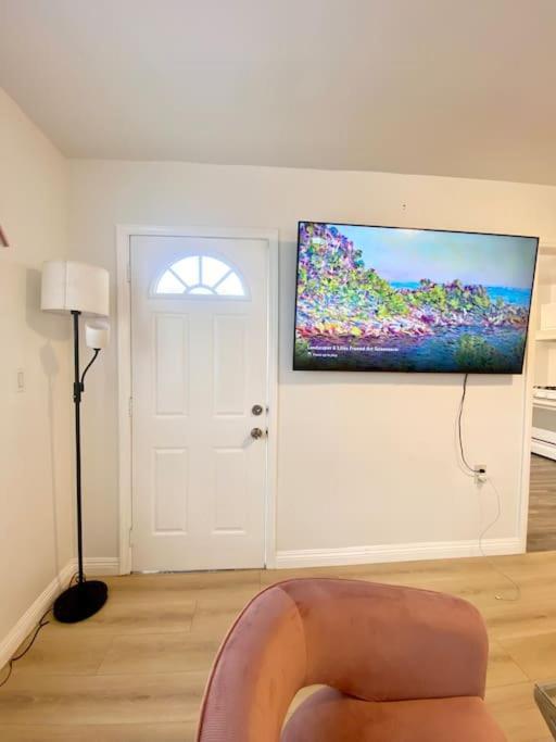 Pink Cozy House 2 Bedrooms Rosemead Exterior photo